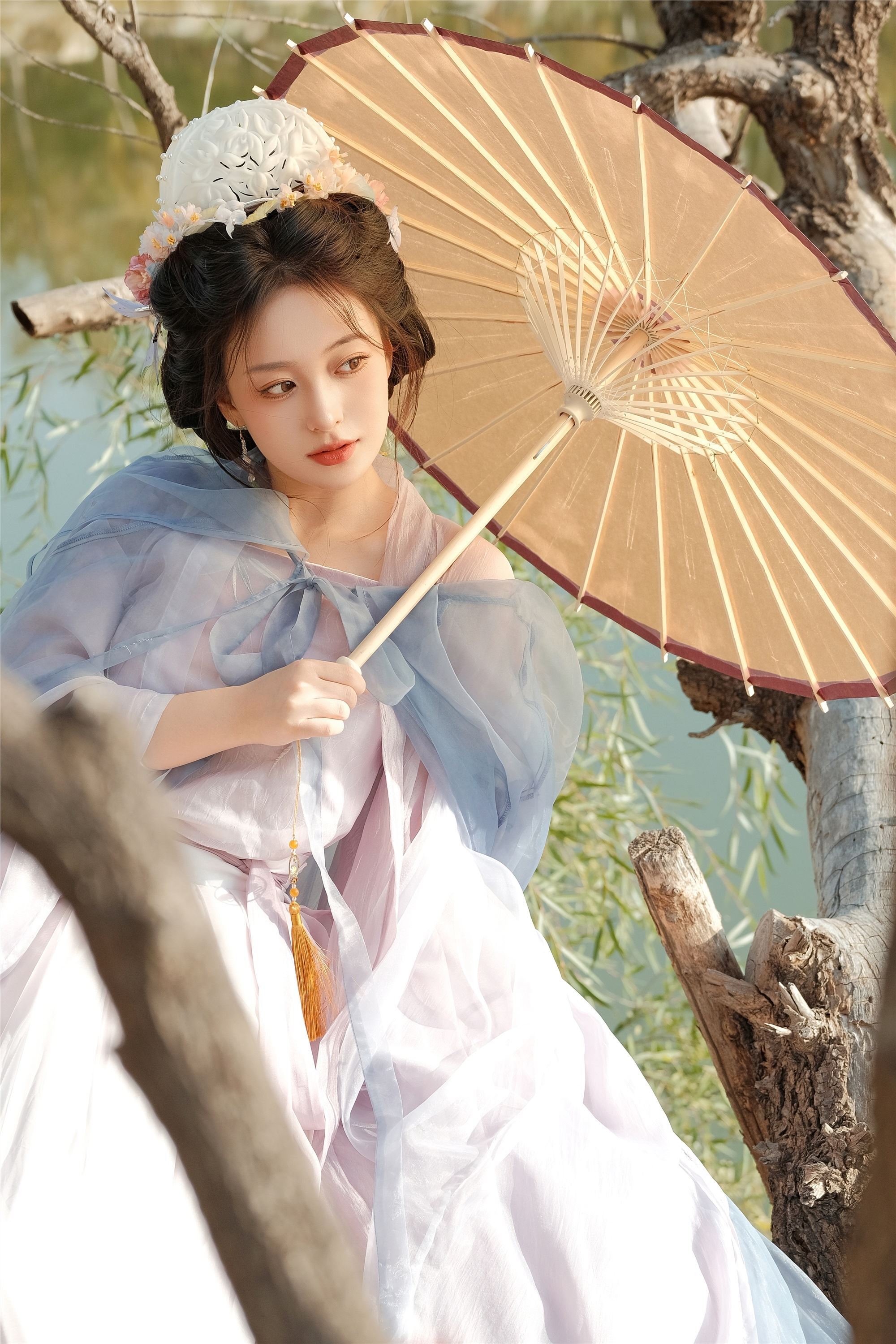 YITUYU艺图语 2025.01.04 叶落惊秋 珍妮